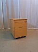 Skuffemøbel Kr. 400,-