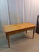 Gammelt køkkenbord Kr. 2800,-